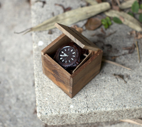 WeWOOD Date Chocolate With Special Edition Wooden Box