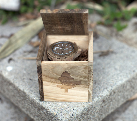 WeWOOD Date Teak With Special Edition Teak Box